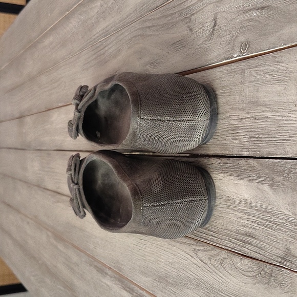 Stuart Weitzman Gray Ballet Flats - Picture 9 of 11